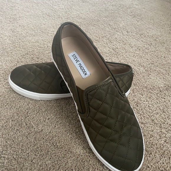 OLIVE STEVEN MADDEN ECENTRQ - Picture 3 of 3